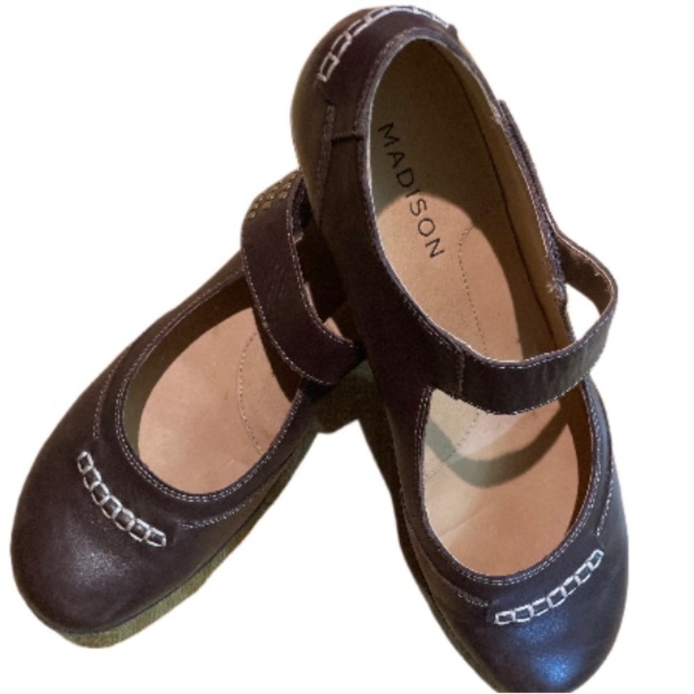 EUC Madison Piper Brown Mary Janes Size 9.5 Medium - Picture 1 of 9